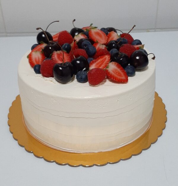 Pastel vegano frutos rojos